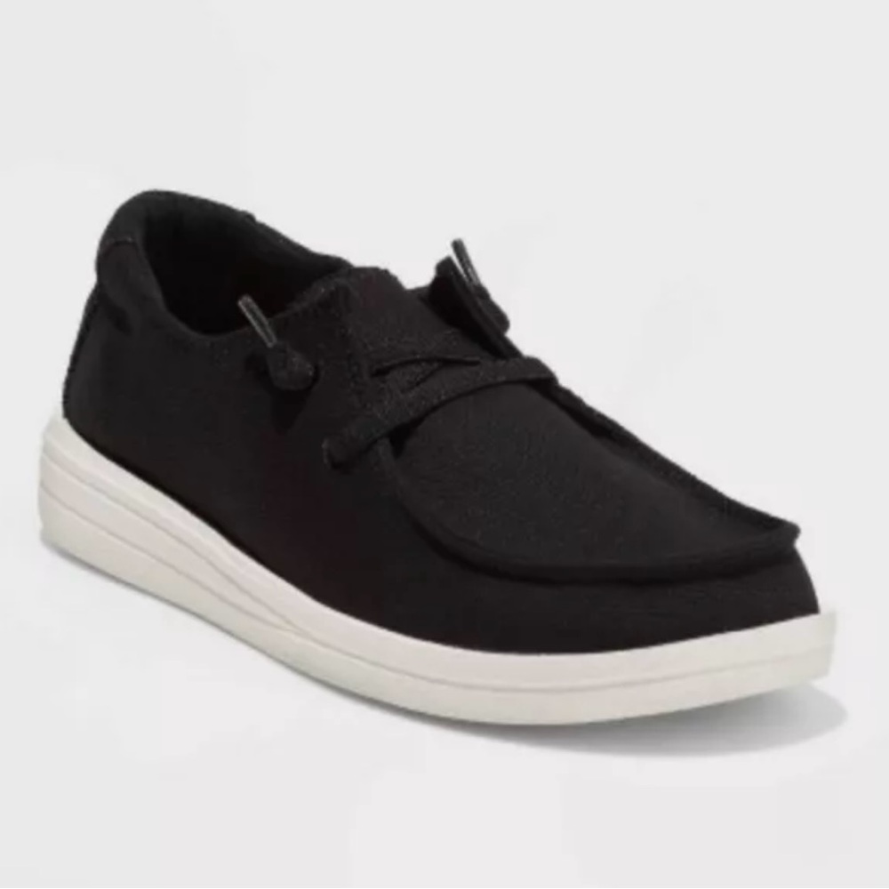 Mad Love Women's Low Top Slip-On Sneakers - Size 6 New